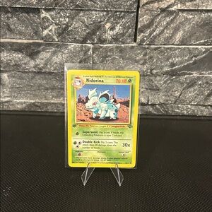 Pokemon Nidorina 1st Edition 40/64 Vintage Card from the Jungle Set (1999)